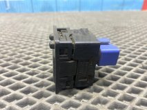 Блок управления зеркалами Toyota Carina E-AT211 1997 7A-FE Блок управления зеркалами Toyota Carina E-AT211 1997 7A-FE