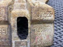 Суппорт тормозной левый передний Toyota Caldina E-ST195G 1995 3S-FE