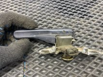 Ручка открывания бензобака Nissan Avenir GF-PW11 2000 SR20DE