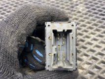 Блок управления зеркалами Nissan R'nessa E-PNN30 1997 KA24DE Блок управления зеркалами Nissan R'nessa E-PNN30 1997 KA24DE