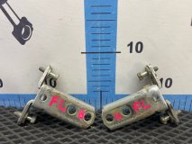 Петля двери левая передняя Mitsubishi Lancer Cedia CS2A 2001 4G15 Петля двери левая передняя Mitsubishi Lancer Cedia CS2A 2001 4G15