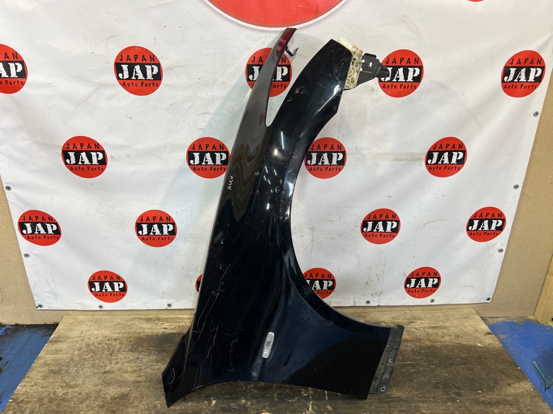 Крыло Infiniti G Coupe V36 перед. прав. (б/у)