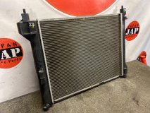 Радиатор охлаждения Nissan Sentra B17