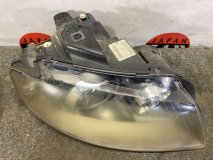 Фара ксенон правая Audi A3 8P