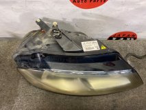 Фара ксенон правая Audi A3 8P