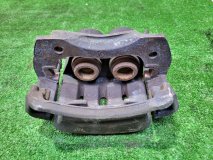 Суппорт левый передний TOYOTA CROWN MAJESTA UZS175 1999-2004 1UZ-FE