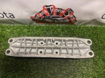 Траверса АКПП Toyota Brevis Jcg10 2001 1jz-fse