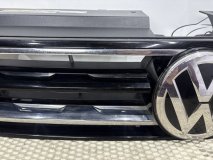 Решетка радиатора Volkswagen Tiguan 2020