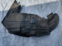 Подкрылок правый передний Toyota Grand Hiace VCH16