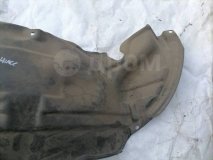 Подкрылок правый передний Toyota Grand Hiace VCH16