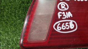 Вставка между стопов правая Mitsubishi Diamante F31A