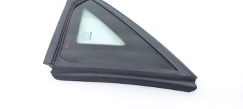 Стекло кузовное глухое правое Renault Arkana JC 2019 H4M