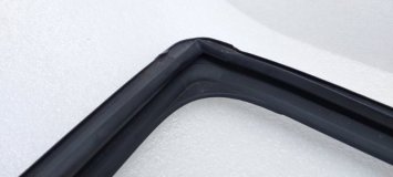 Стекло двери (форточка) левое заднее Cadillac Escalade K2 2016 L86