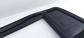 Стекло двери (форточка) левое заднее Cadillac Escalade K2 2016 L86