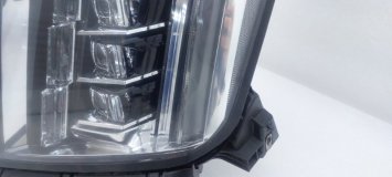 Фара левая передняя Cadillac Escalade K2 2016 L86