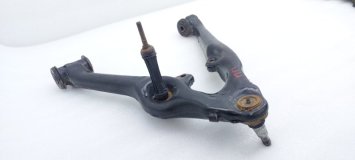 Рычаг подвески правый передний Cadillac Escalade K2 2016 L86