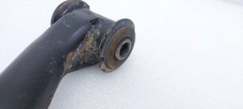 Рычаг подвески правый передний Cadillac Escalade K2 2016 L86