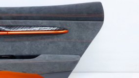 Обшивка двери правая задняя Zeekr 001 1 2023