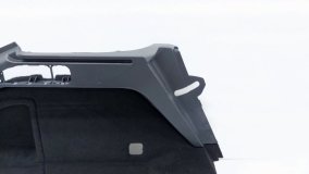 Обшивка багажника левая Zeekr 001 1 2023