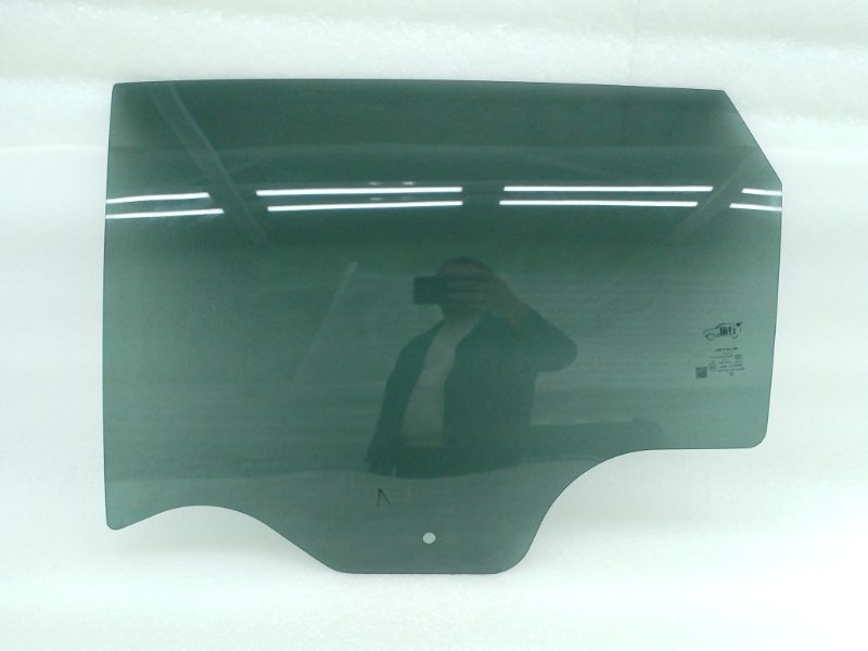Стекло двери Jetour Dashing 1 SQRE4T15C 2024 задн. лев. (б/у)