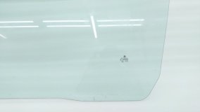 Стекло двери левое переднее Volkswagen Transporter Caravelle T5 2011 CAAC