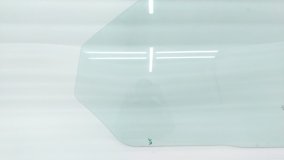 Стекло двери левое переднее Volkswagen Transporter Caravelle T5 2011 CAAC