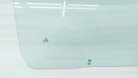 Стекло двери правое переднее Volkswagen Transporter Caravelle T5 2011 CAAC