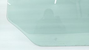 Стекло двери левое переднее Volkswagen Transporter T5 2014 CFCA