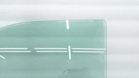 Стекло двери левое переднее Volkswagen Transporter T5 2014 CFCA