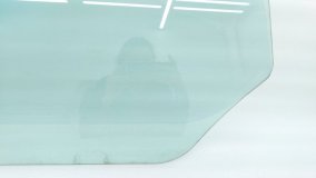 Стекло двери правое переднее Volkswagen Caravelle T6 2018 CAAC