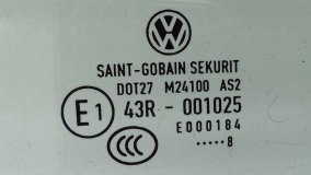 Стекло двери правое переднее Volkswagen Caravelle T6 2018 CAAC