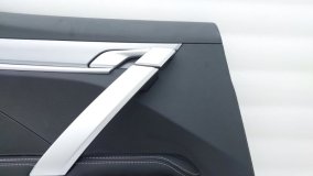 Обшивка двери левая задняя Geely Coolray SX11 2025 JLH-3G15TD