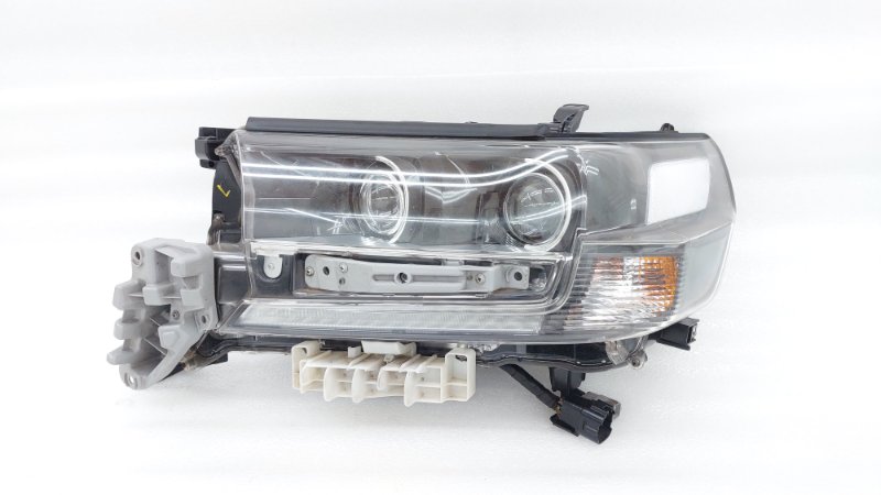 Фара Toyota Land Cruiser URJ202 1UR-FE 2019 лев. (б/у)