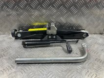 Домкрат Audi S5 8T