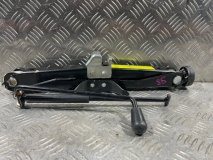 Домкрат Audi S5 8T