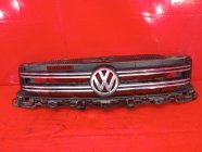 Решетка радиатора VOLKSWAGEN TIGUAN 1 2011-2016