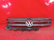 Решетка радиатора VOLKSWAGEN TIGUAN 1 2011-2016