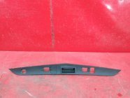 НАКЛАДКА КРЫШКИ БАГАЖНИКА Mercedes-Benz E W212 2009-2013