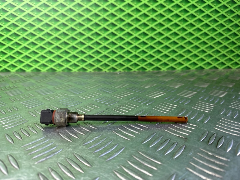 Датчик уровня масла Renault Megane 1 K4M701 1.6 107 Л.С. (б/у)