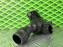 Корпус термостата Volkswagen Passat B6 BVY 2.0 FSI 150 л.с.