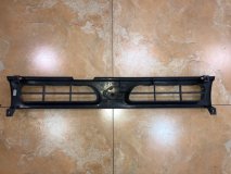 Решетка NISSAN MISTRAL R20 TD27T