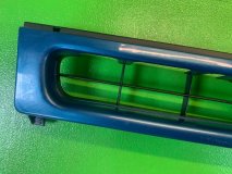 Решетка передняя NISSAN MISTRAL R20 1994 TD27T