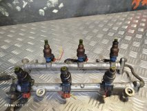 Топливная рампа форсунки Mitsubishi Galant