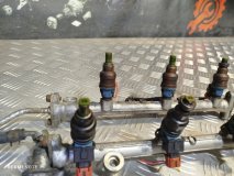 Топливная рампа форсунки Mitsubishi Galant