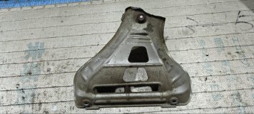 Кожух выпускного коллектора Toyota Sienta NCP81 2004 1NZFE