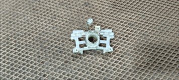 Крепление подрулевых переключателей Toyota Granvia VCH10W 5VZFE