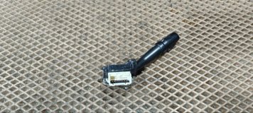 Подрулевой переключатель поворотников Toyota Granvia VCH10W 5VZFE