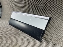 Молдинг двери правый задний Land Rover Range Rover L405 2015 4.4D