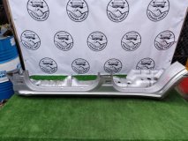 Порог кузова левый Toyota Land Cruiser UZJ100 2001 2UZ