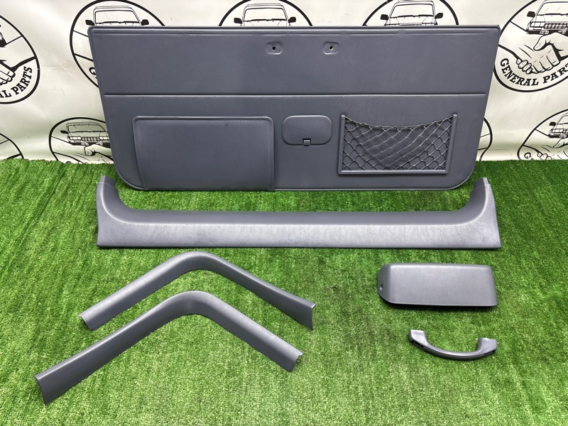 Обшивка двери багажника Toyota Land Cruiser Prado RZJ95 3RZ-FE 2001 (б/у)